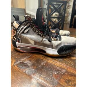 Jordan Air 34 XXXIV SE Animal Instinct Basketball Shoes Youth Size‎ 7Y